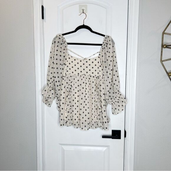 Altar'd State Floral Polka Dot Top Size M NWT - Picture 1 of 5